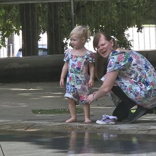 Abre el Visualizador de multimedia para la foto enviada por Karen E.