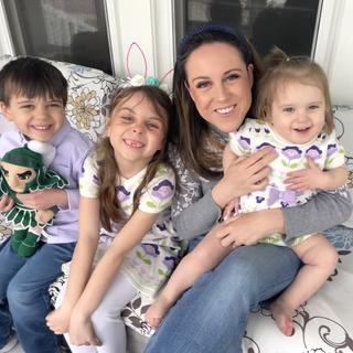 Ouvre la visionneuse de médias pour les photos soumises par Lisa O