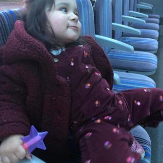 Ouvre la visionneuse de médias pour les photos soumises par Kari