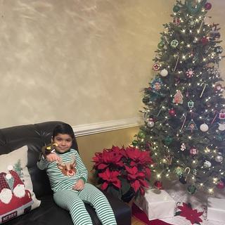 Abre el Visualizador de multimedia para la foto enviada por Momof2many.