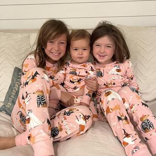 Ouvre la visionneuse de médias pour les photos soumises par Leslie W