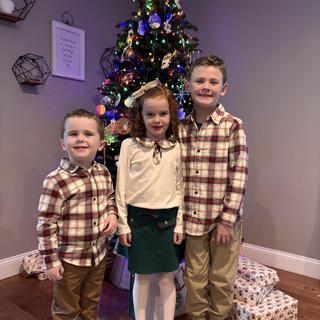 Ouvre la visionneuse de médias pour les photos soumises par BETHANY M