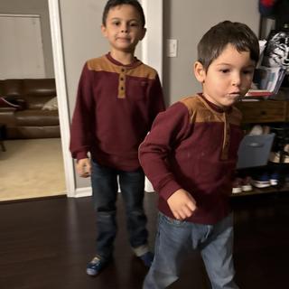 Ouvre la visionneuse de médias pour les photos soumises par Ilka R