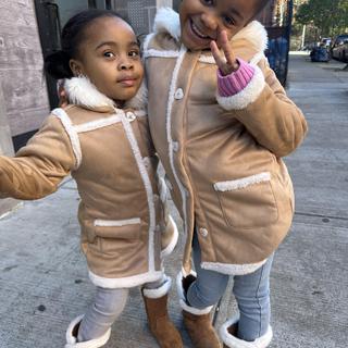 Ouvre la visionneuse de médias pour les photos soumises par Yasmin B