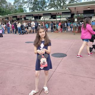 Abre el Visualizador de multimedia para la foto enviada por Mila G.