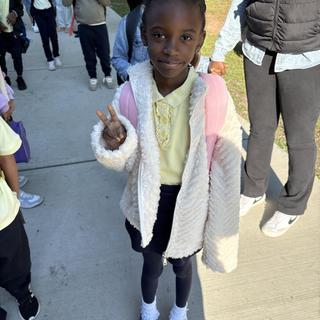 Abre el Visualizador de multimedia para la foto enviada por Rochel W.