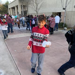 Ouvre la visionneuse de médias pour les photos soumises par ARIANA M