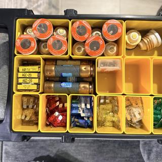 15-Bin Small Portable Parts Storage Case