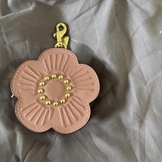 Tea Rose Bag Charm | Coach Australia