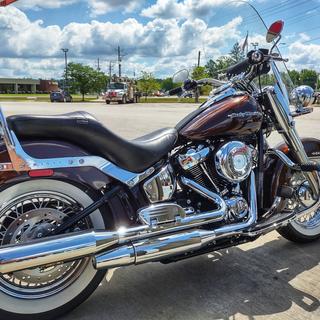 Le Pera Maverick Daddy Long Legs Seat For Harley Softail With