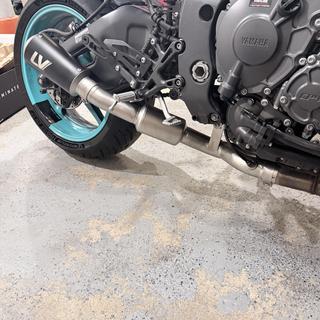 LeoVince LV-10 Slip-On Exhaust Yamaha FZ-10 / MT-10 / SP 2017-2026