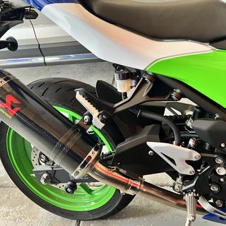 Akrapovic Slip-On Exhaust Kawasaki Ninja 400 / Z400 / Ninja Akrapovic Slip-On Exhaust Kawasaki Ninja 400 / Z400 / Ninja