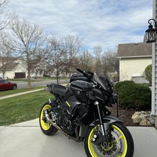 MRA Naked Racing Windscreen Yamaha FZ-10 / MT-10 2017-2021