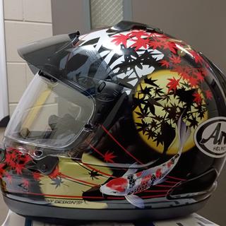 arai astral motorcycle helmet Signet-X Solid Improved glance off ability A smooth shell is key to a helmets ability to slide across a surface or Glance Off an obstacle during an impact ARAI SIGNET-X ORIENTAL-2