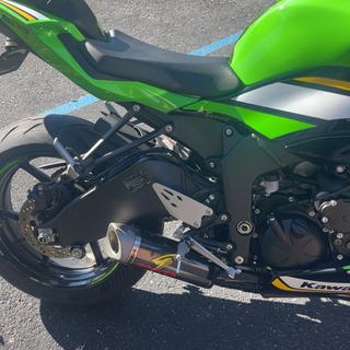 Graves Hexagonal Slip-On Exhaust Kawasaki ZX6R / ZX636 2019