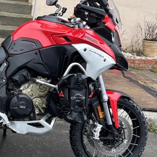 Givi GRT722 Water Resistant Engine Guard Bags - Cycle Gear