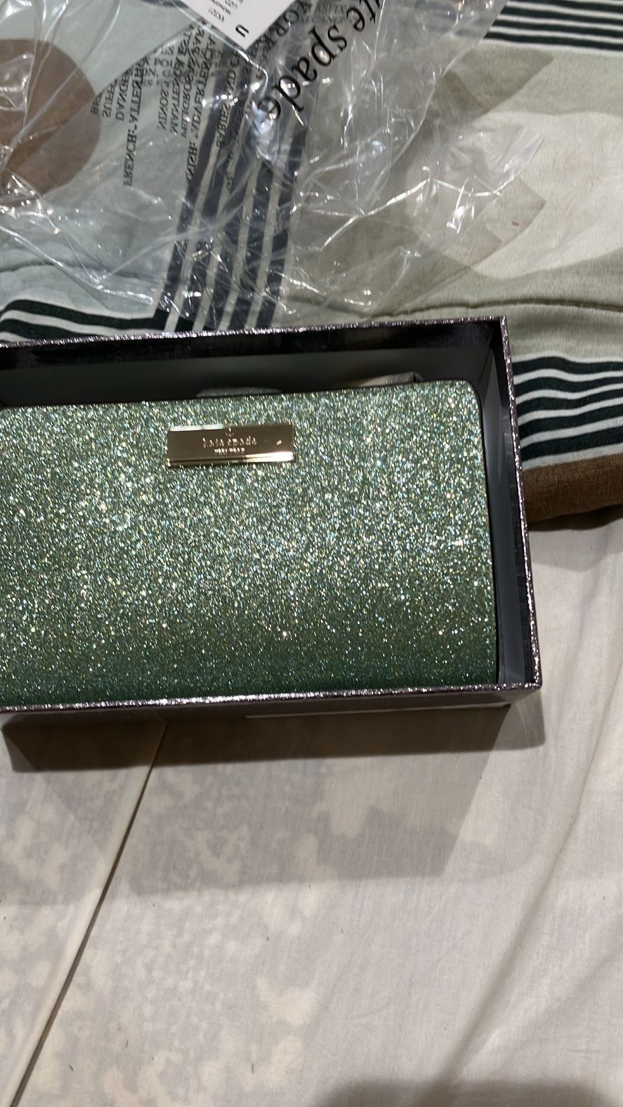 Kenzie Boxed Glitter Medium Compact Wallet | Kate Spade Outlet