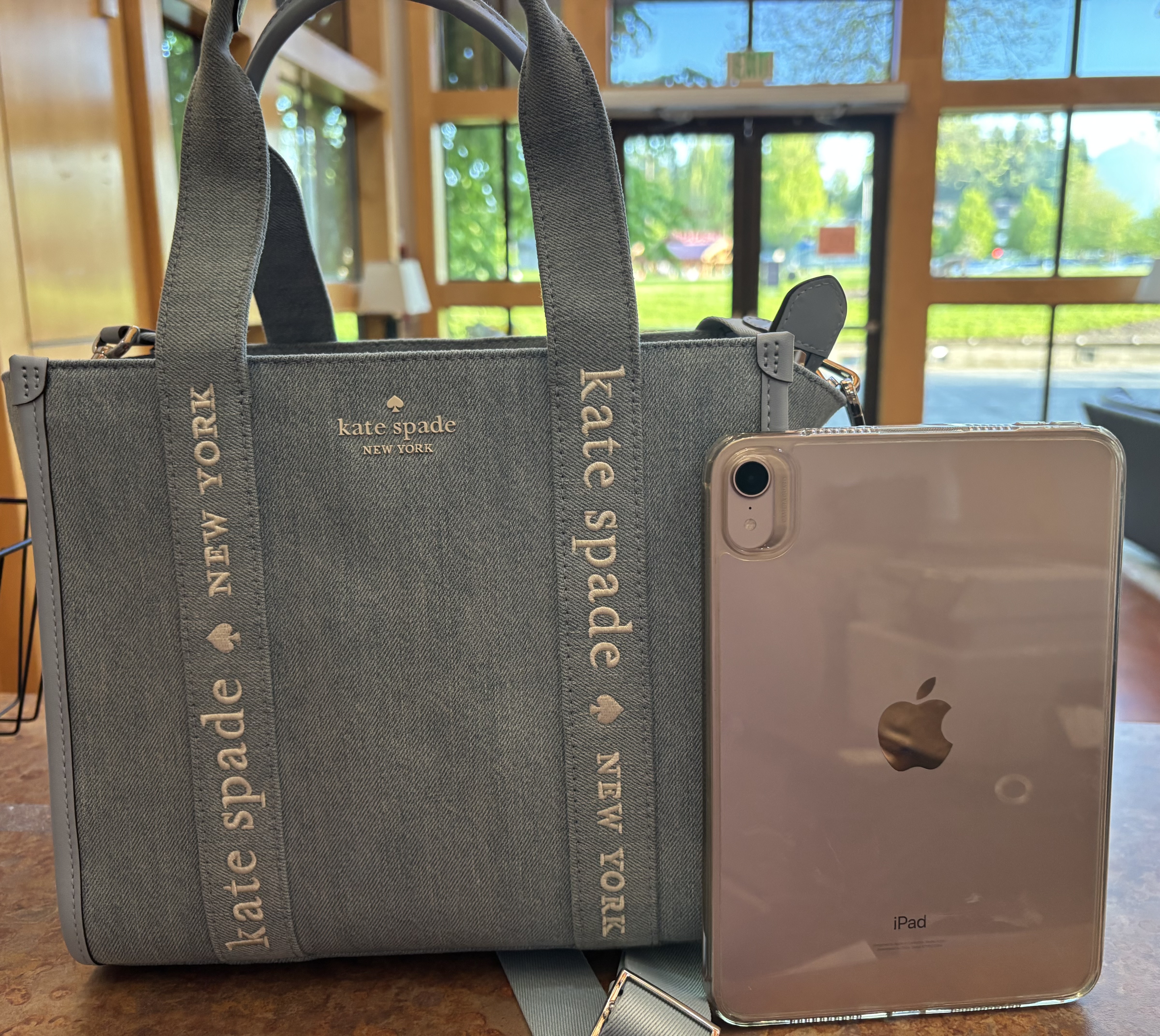 【★春にピッタリ★Kate Spade ★Kip Denim Small Tote Bag】 Kip Denim Small Tote | Kate Spade Outlet