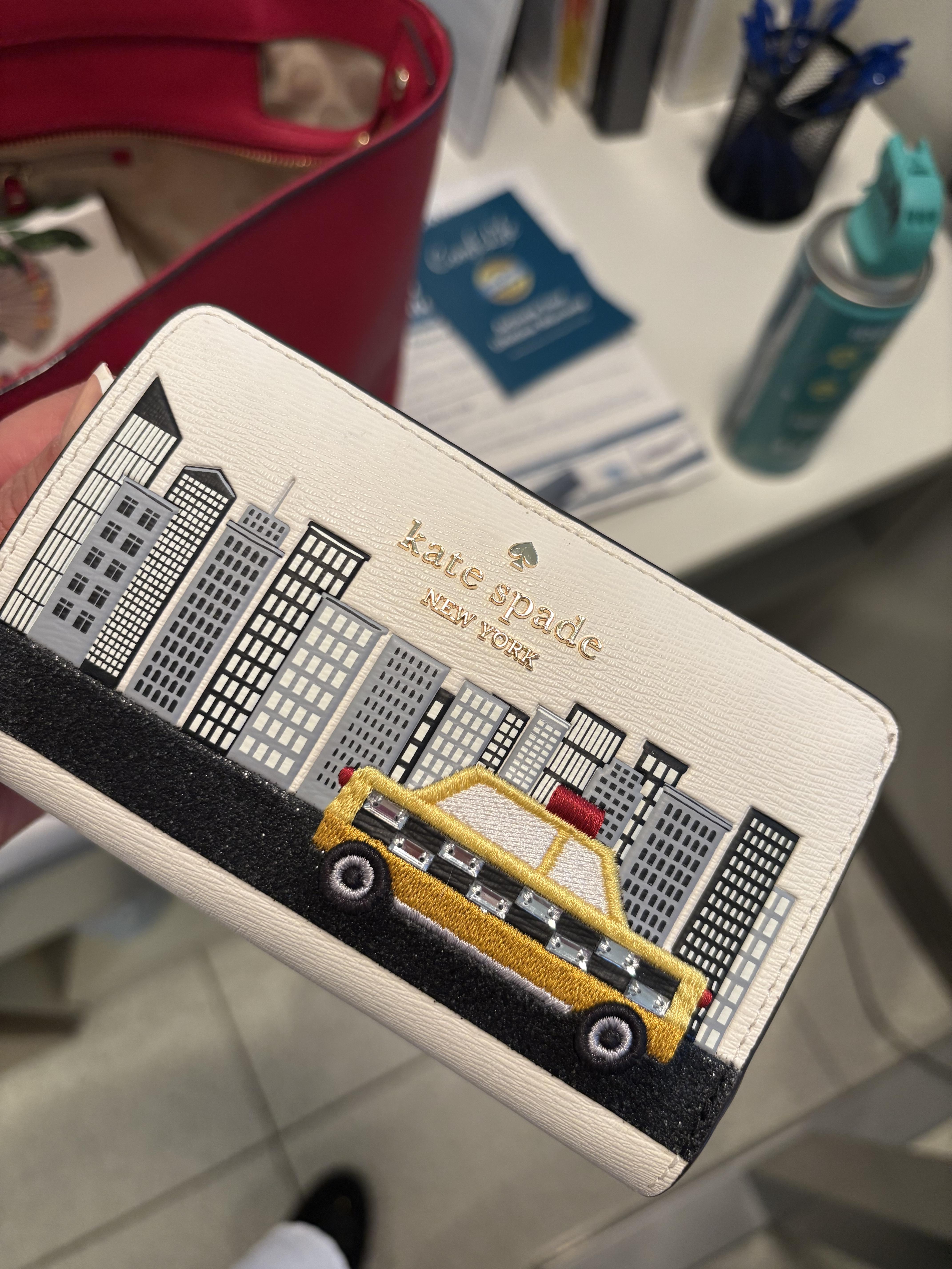 ポップなNYデザイン!Kate Spade NYC Big Apple 財布 ミディアム Nyc Big Apple Medium Wallet | Kate Spade Outlet