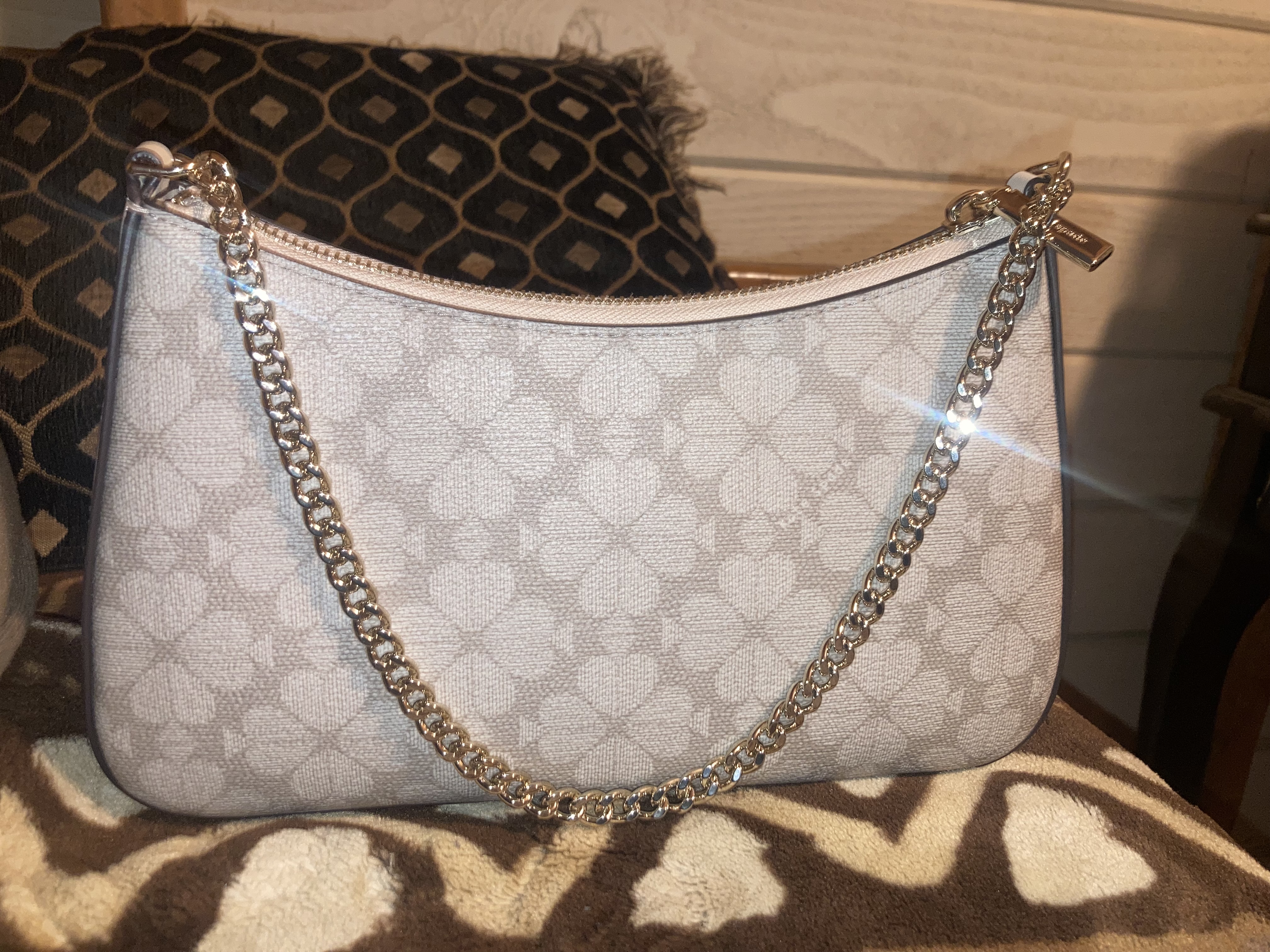 Margot Spade Flower Convertible Shoulder Bag | Kate Spade Outlet