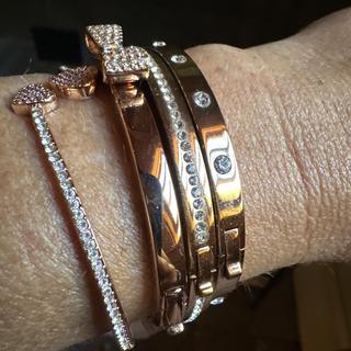 Set In Stone Hinged Silver Bangle | Kate Spade Outlet display picture 1