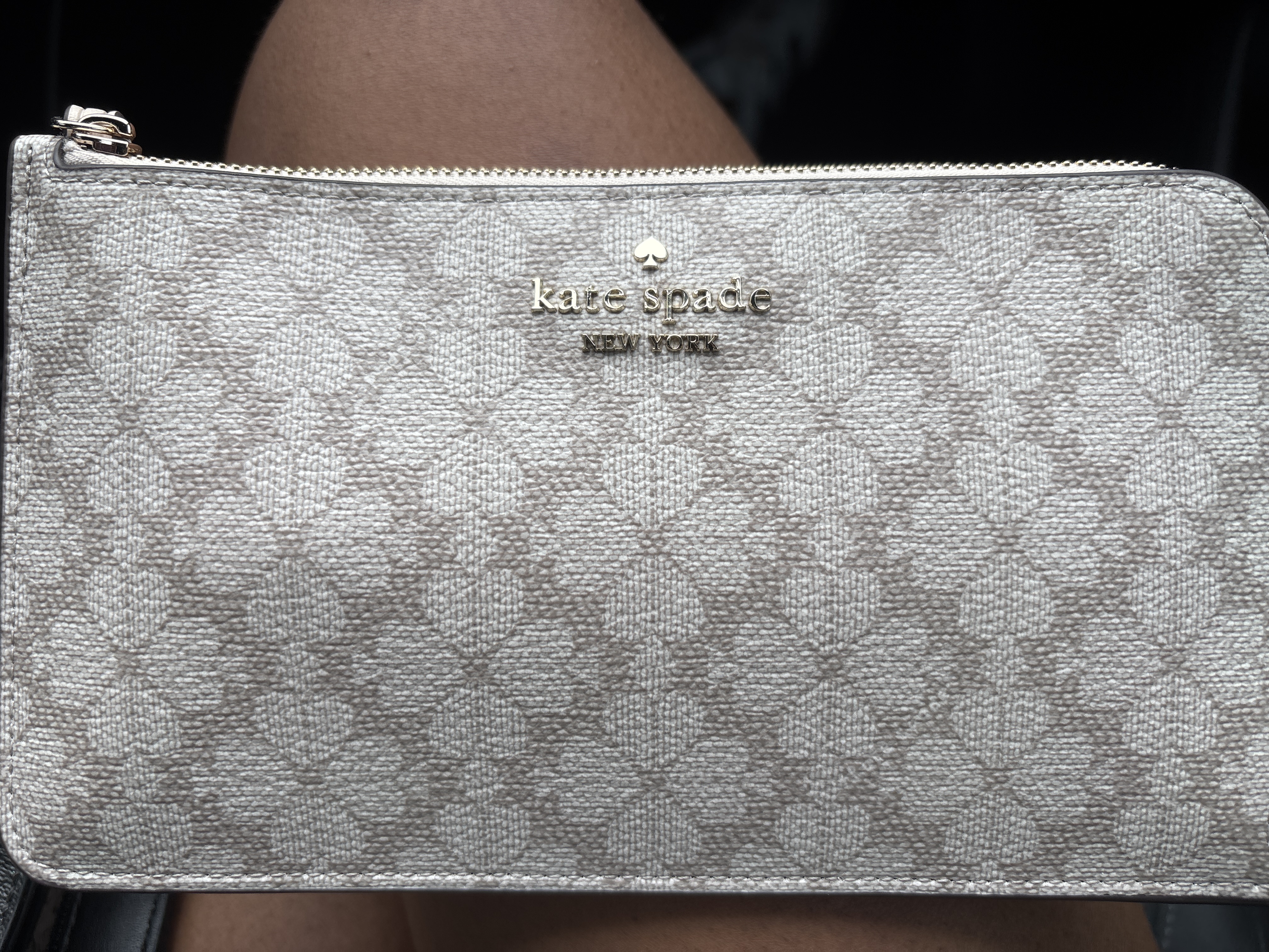 Lucy Spade Flower Wristlet | Kate Spade Outlet