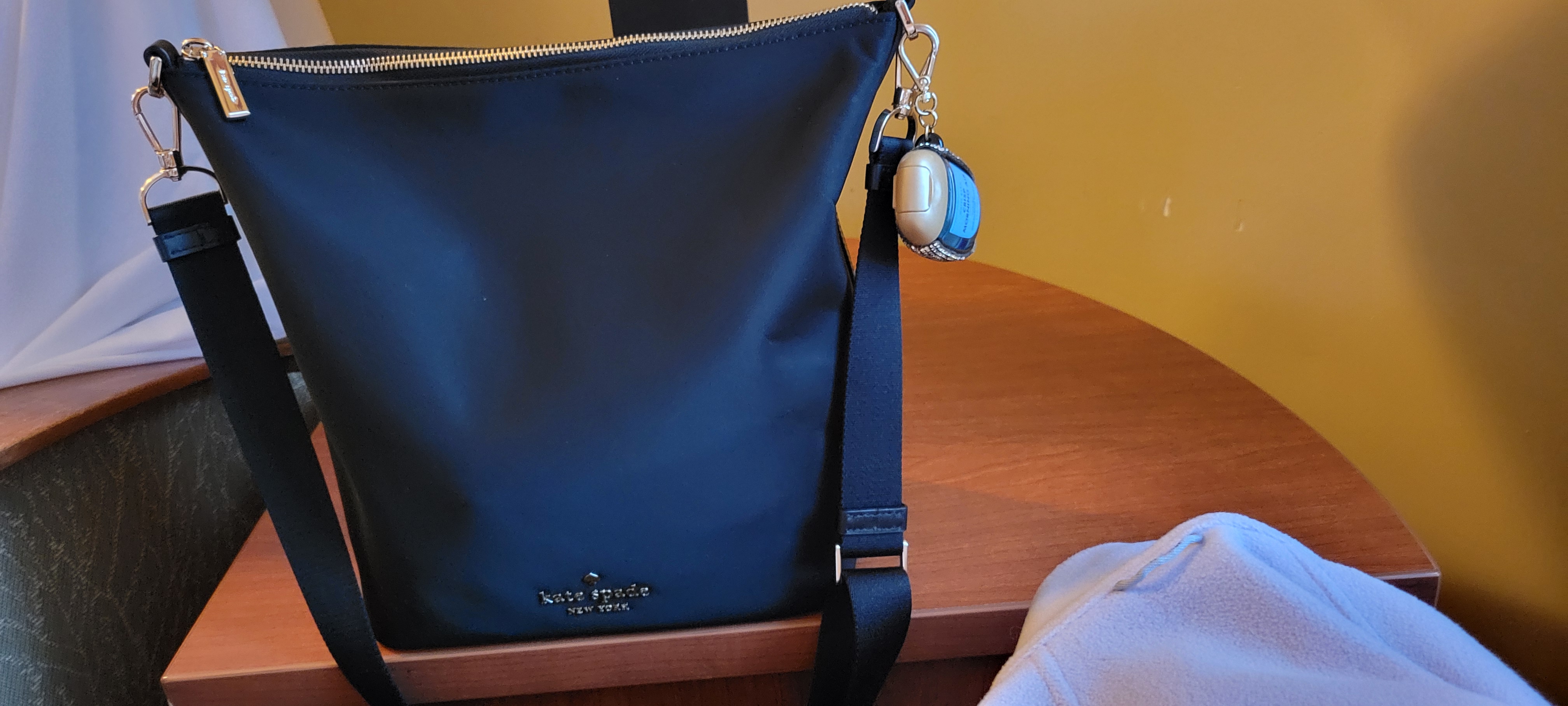 Kate spade★2wayショルダーバッグ★タッセル付き Chelsea Large Duffle Crossbody | Kate Spade Outlet