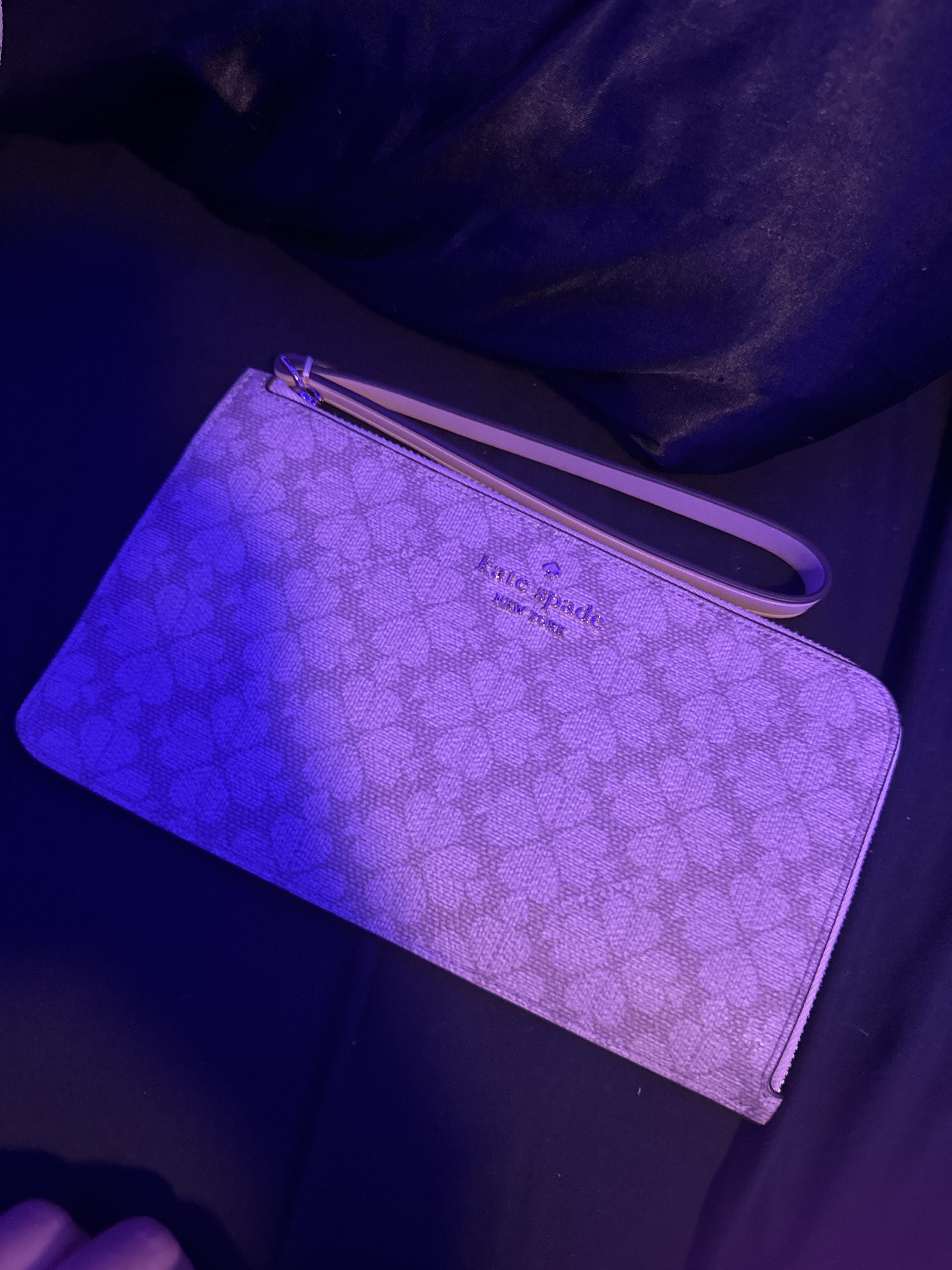 Lucy Spade Flower Wristlet | Kate Spade Outlet