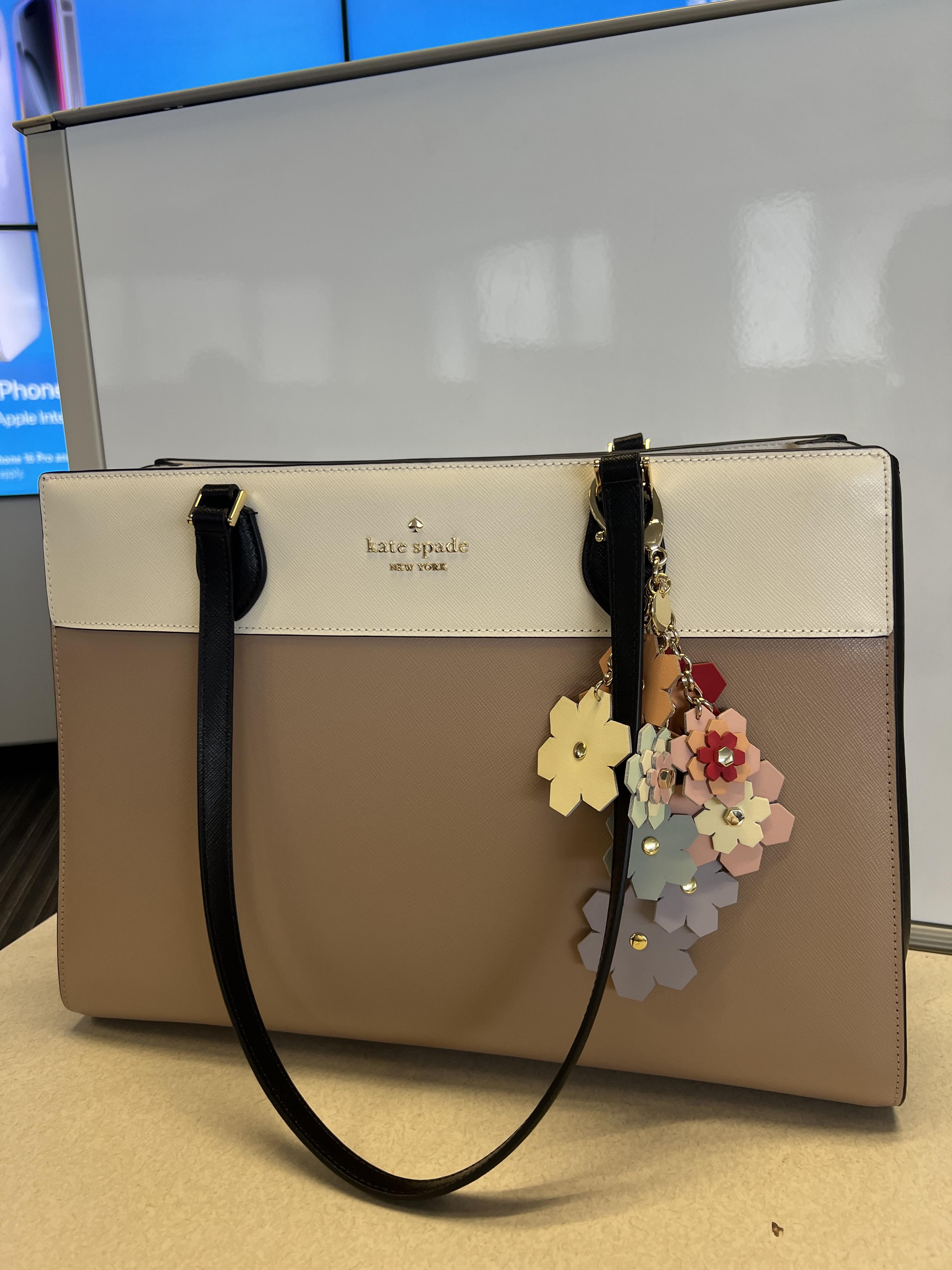 KATE SPADE マディソン コミュータートートバッグ Madison Commuter Tote | Kate Spade Outlet