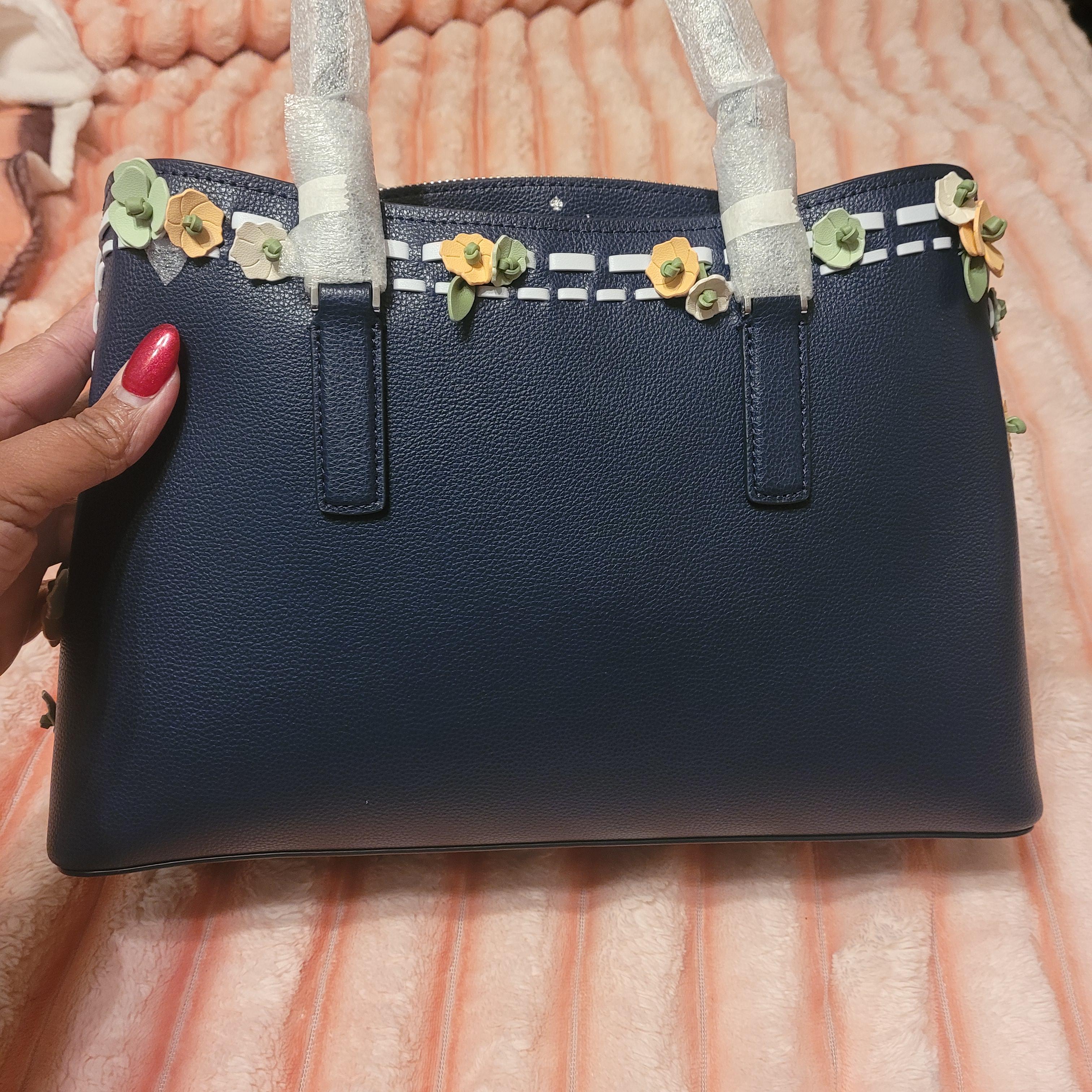 専用のため、購入はお控えください。Kate Spade サボテン ハンドバッグ New Kate Spade Essential Medium North South Tote Romaine Leather