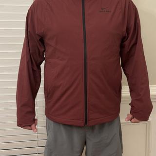 Enviado por Nike Jacket Review
