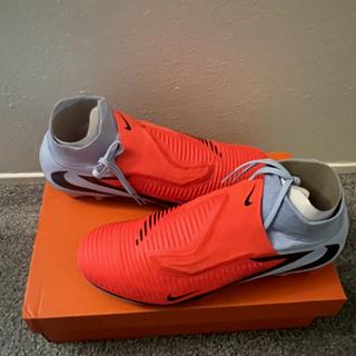 Enviado por Elite Yet Affordable Soccer Cleats!!