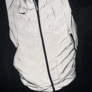 Enviat per Reflect Vest
