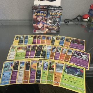 Pokmon TCG: Sun & Moon-Burning Shadows Booster Display Box (36 Packs) |  Pokmon Center Official Site