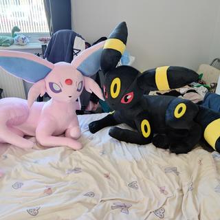 Espeon Pokédex-Size Poké Plush - 32 ¾ In. | Pokémon Center
