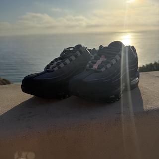 Submitted by Lightweight and UV protectant